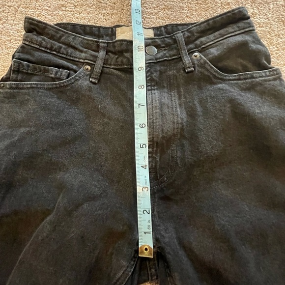 Everlane The Curvy Cheeky Women's Jeans, Washed Black , 26 Crop, High Waisted - Picture 9 of 15